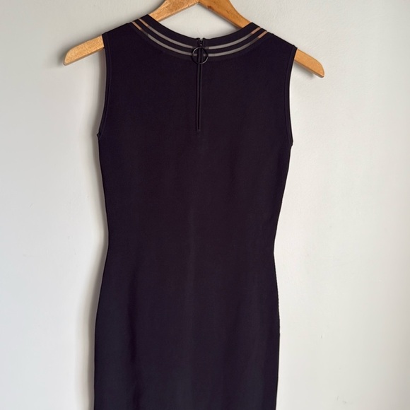 Akris - Sleeveless flared dress in black 2 - Picture 9 of 13